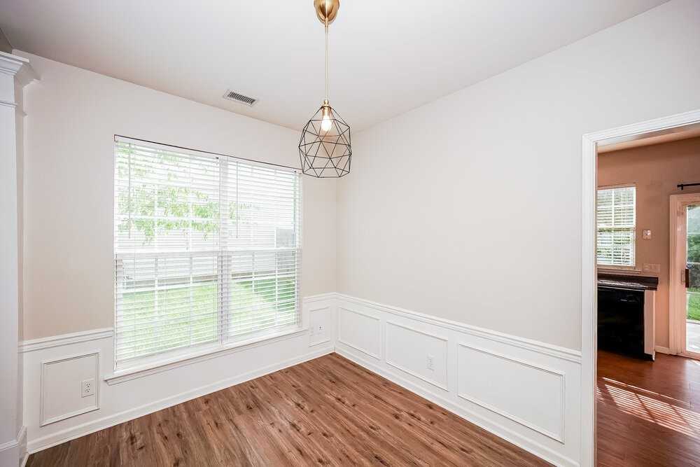 8909 Lyleton Ln - Photo 7 of 17