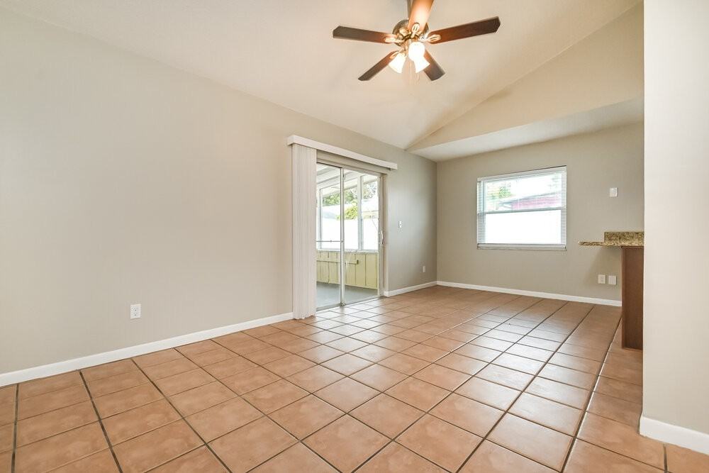 420 Silver Hill Dr - Photo 6 of 19