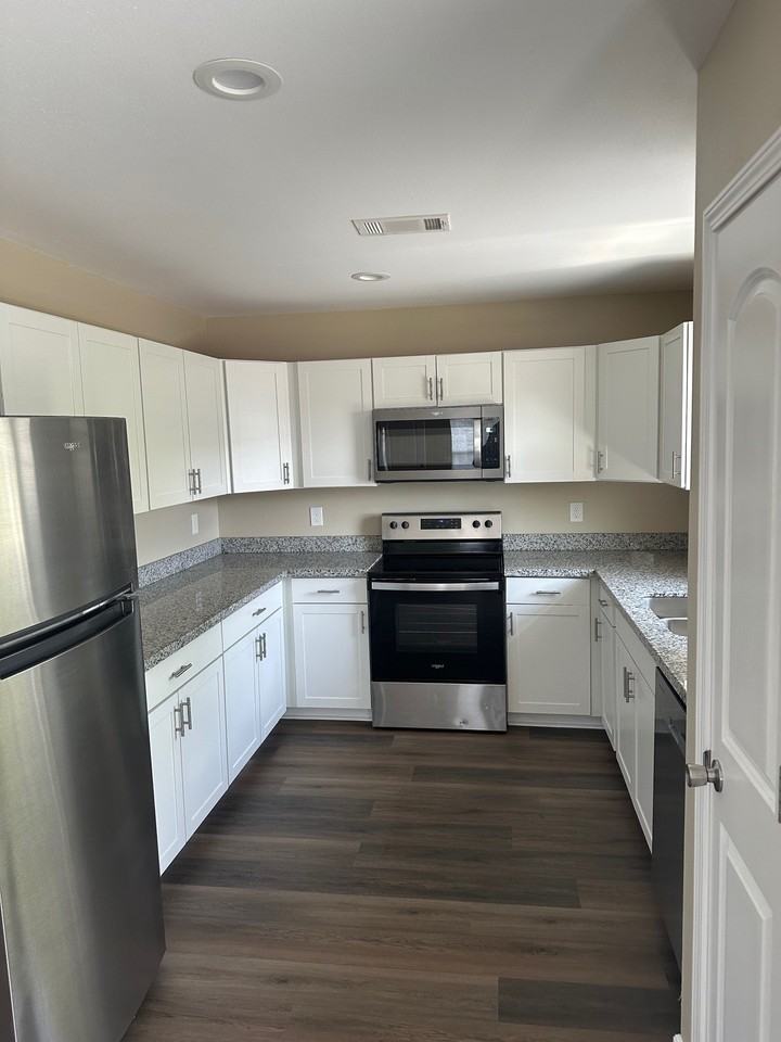 2428 Marais St #2428 - Photo 7 of 16