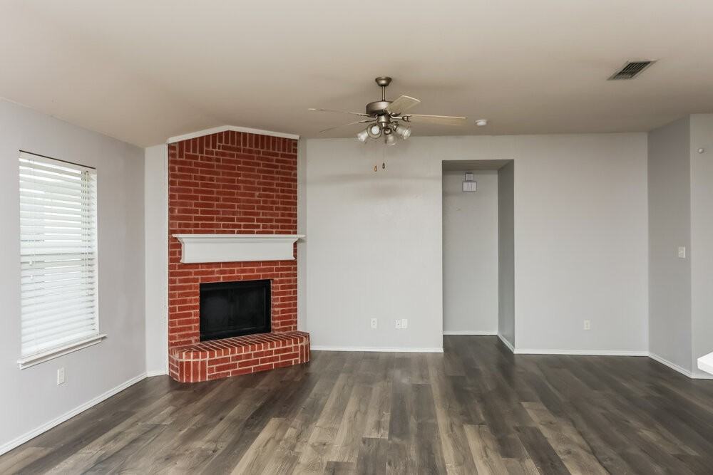 433 Heritage Dr - Photo 5 of 16