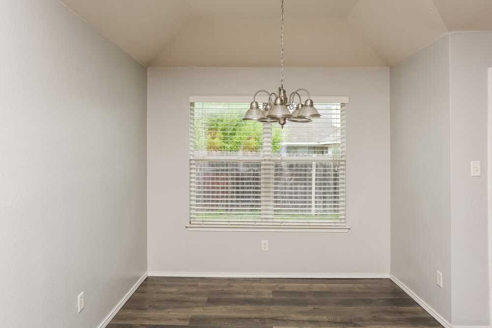 433 Heritage Dr - Photo 7 of 16