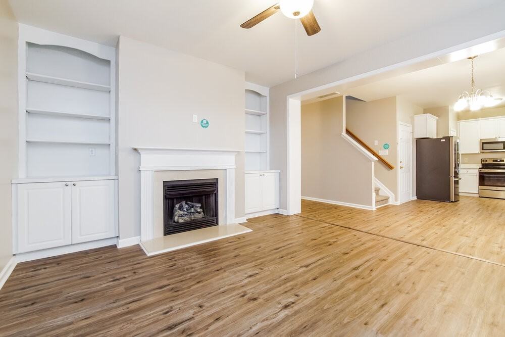 224 Stansbury Ln - Photo 5 of 20