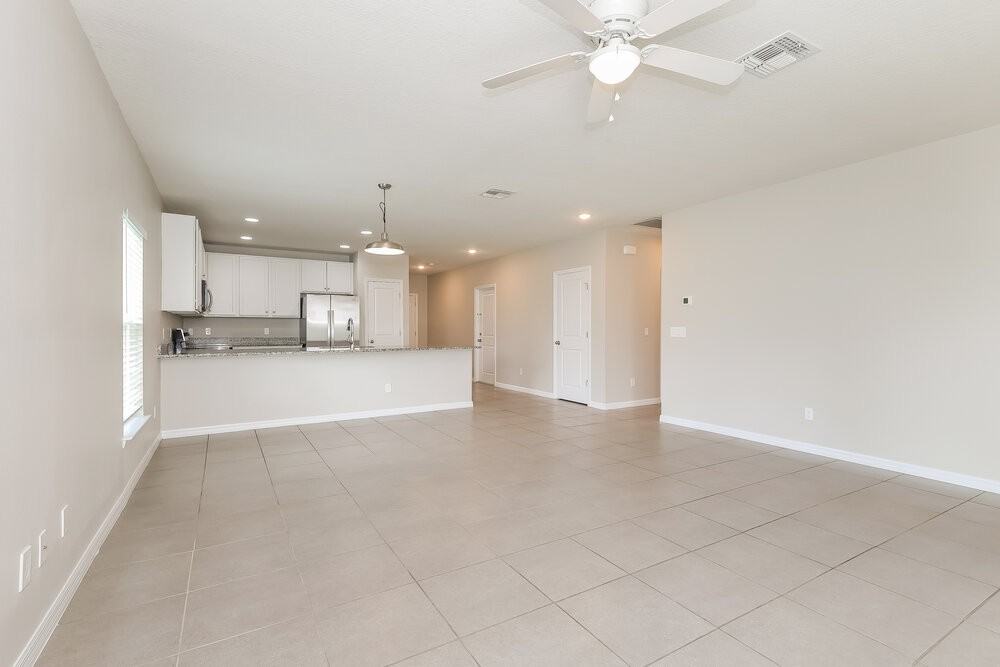 41 Coventry Ct - Photo 5 of 19