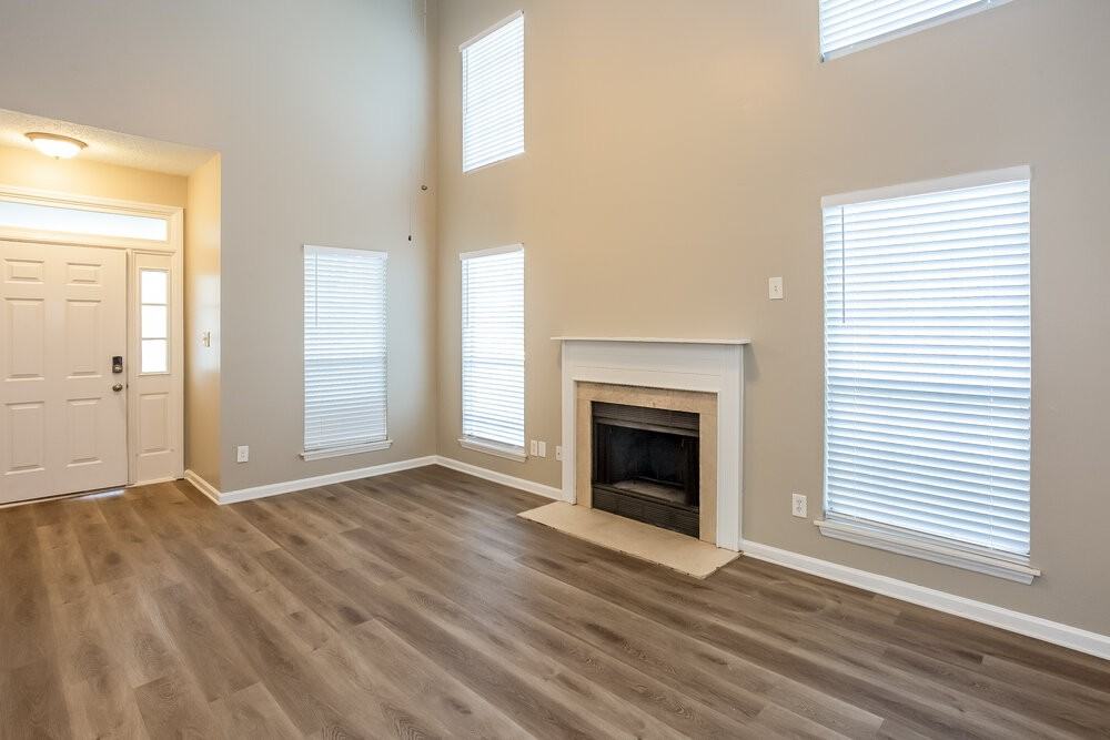 9105 Eaker Ct - Photo 5 of 17