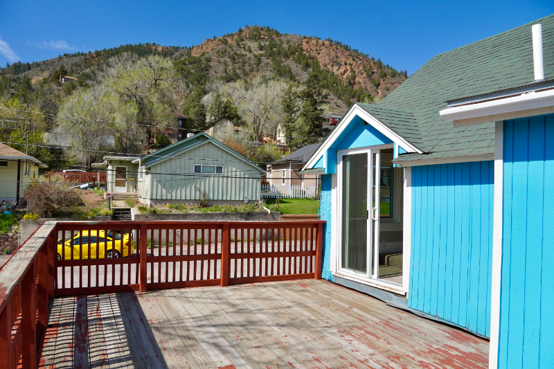 810 Prospect Pl - Photo 4 of 36