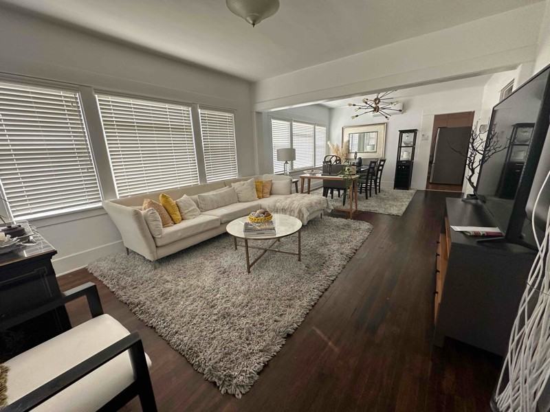 867 W 9th St - Photo 6 of 9