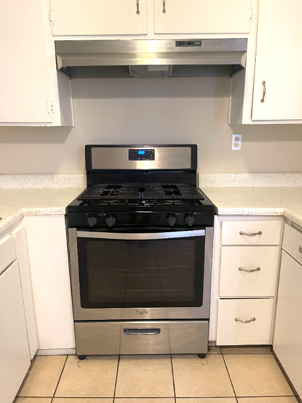 562 Silverwood Ave #B - Photo 4 of 20