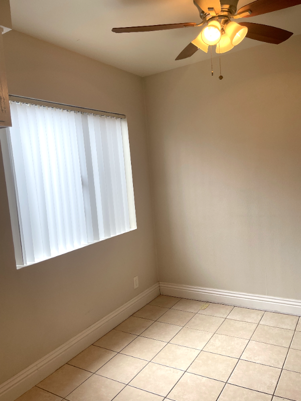 562 Silverwood Ave #B - Photo 7 of 20