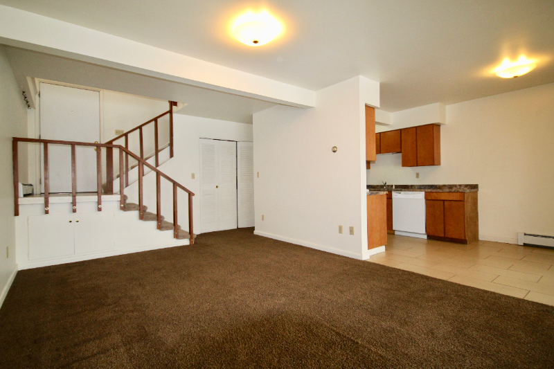 705 S 16th Ave - Photo 2 of 13