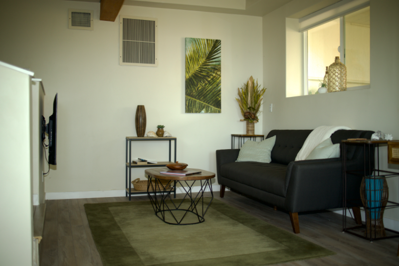 1551 Monmouth Dr - Photo 6 of 12