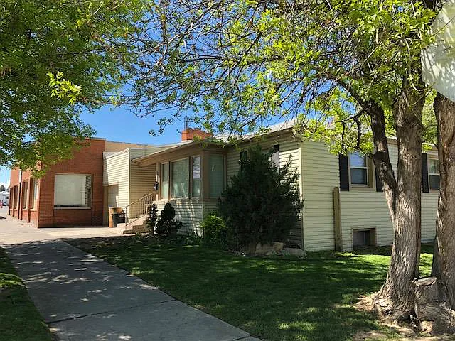 1600 Curtis Ave #1
