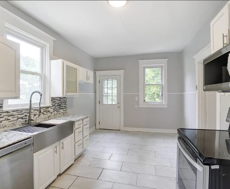 97 Ehrman Ave - Photo 2 of 13