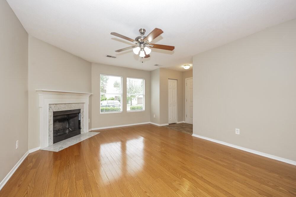 1525 Danville Cir - Photo 6 of 19