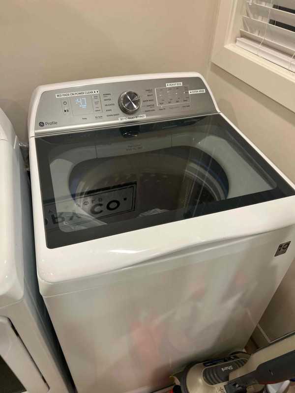 5001 Whitney Ave - Photo 7 of 11