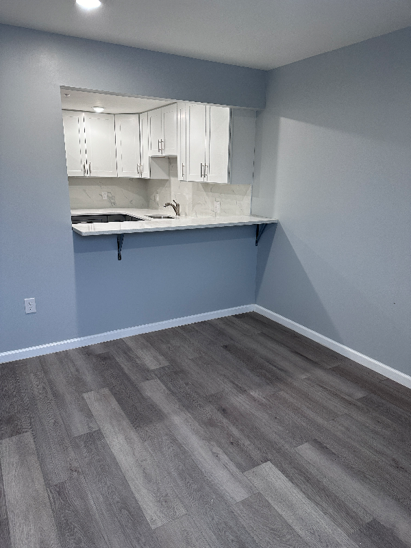 140 S Easton Rd #204 - Photo 3 of 12