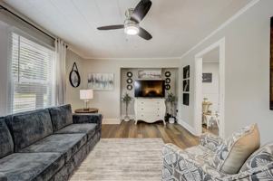 featured image of 5 S Haven Dr Apt B #Apt B