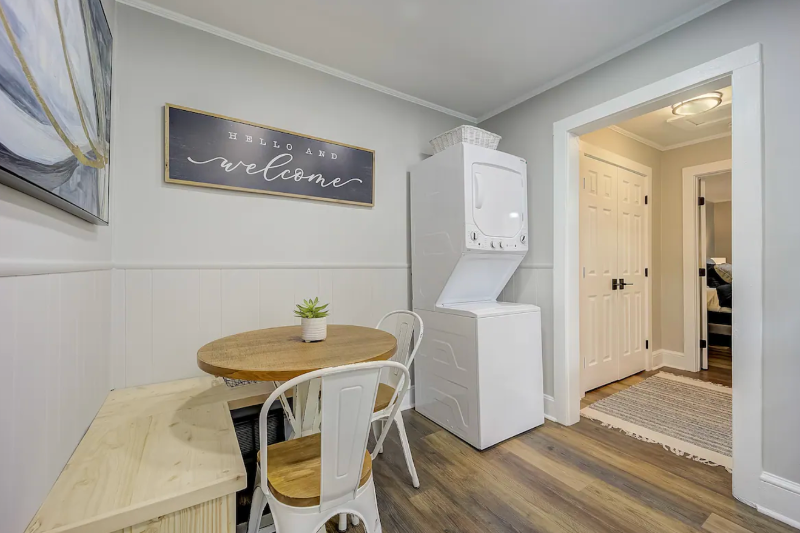 5 S Haven Dr Apt B - Photo 3 of 9