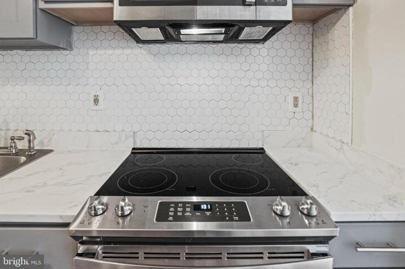 16151 Brookmead Ct - Photo 6 of 20