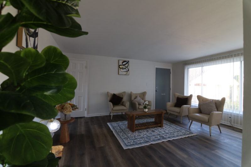 1039 Salem Ave #3 - Photo 4 of 16