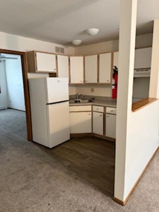 305 S 1st St #6 - Photo 2 of 5