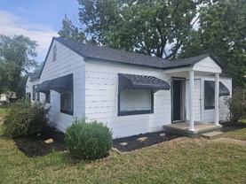 4703 E Latimer Pl - Photo 1 of 1