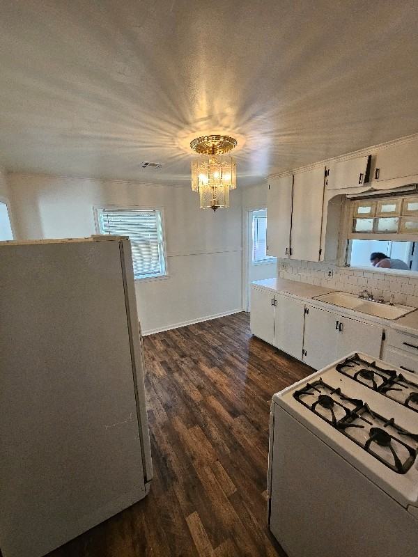 4703 E Latimer Pl - Photo 6 of 8