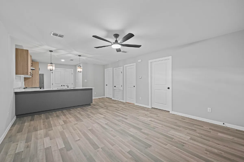 819 S Pleasantview Dr #B - Photo 6 of 10