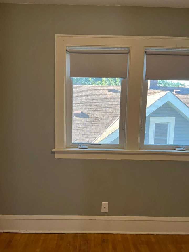 3311 Thomas Ave N - Photo 2 of 20