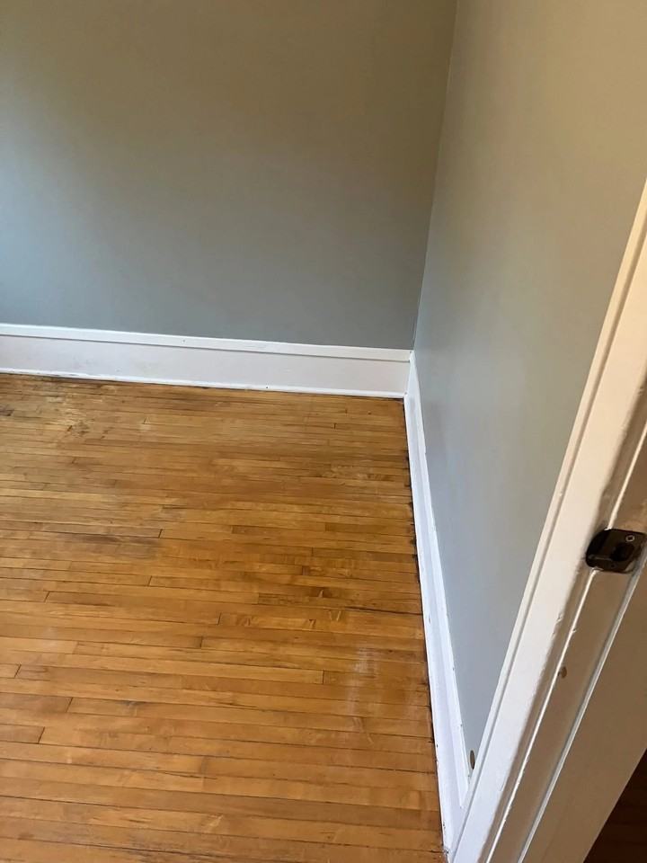 3311 Thomas Ave N - Photo 4 of 20