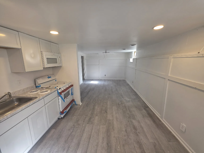 22727 Rein Ave - Photo 6 of 9