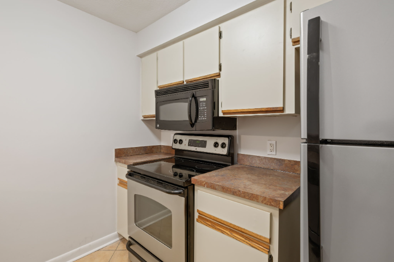 210 S Habana Ave #210C - Photo 5 of 20