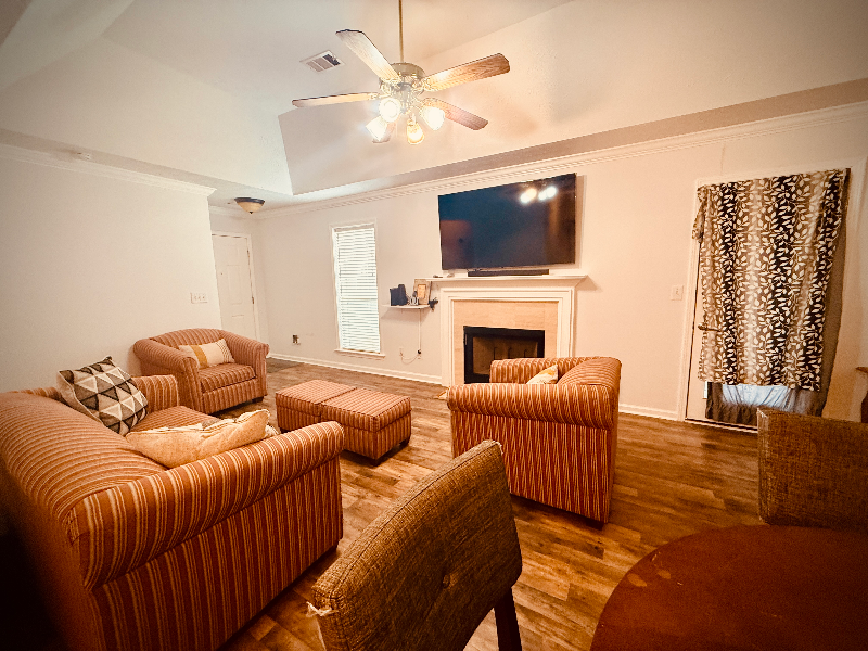 8928 Asheville Dr - Photo 3 of 18