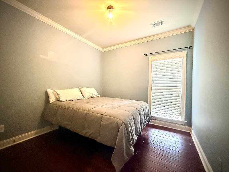 5812 Lotus Cir - Photo 6 of 16