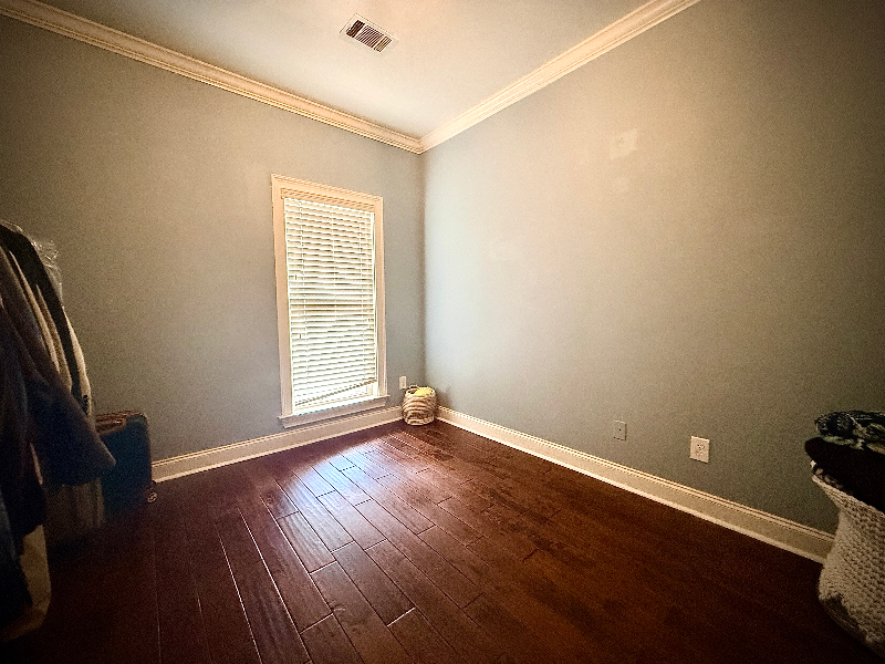 5812 Lotus Cir - Photo 7 of 16