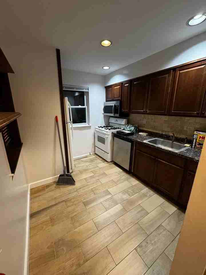 2467 Njbldg 35 #5B - Photo 3 of 11