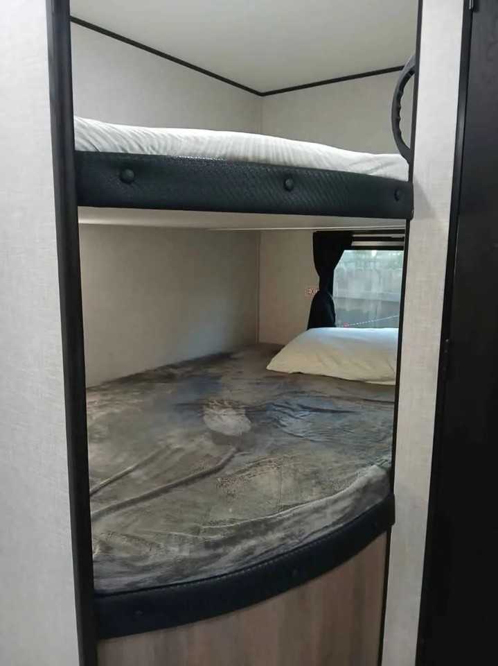 4800 12th Ave S - Photo 4 of 9