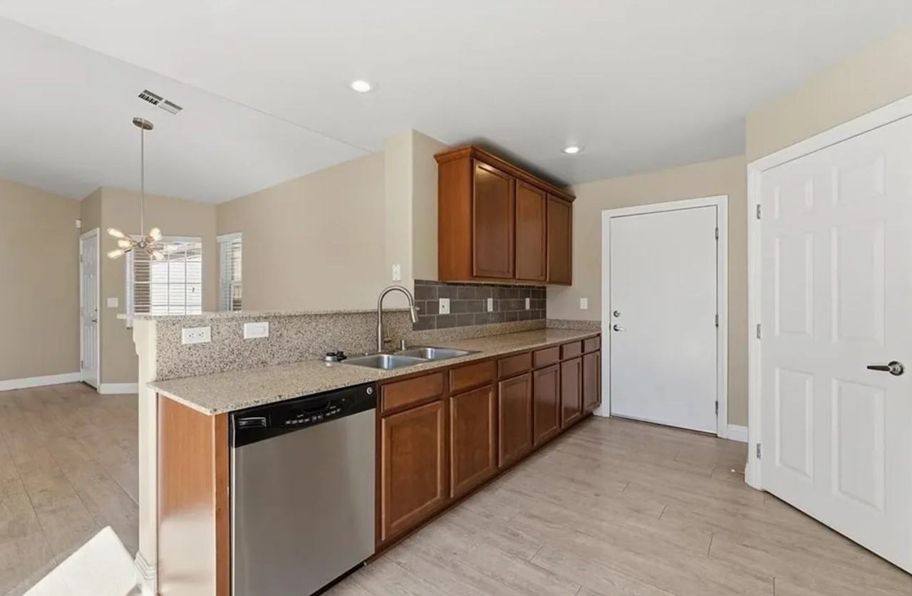 5250 Sand Dollar Ave - Photo 4 of 20