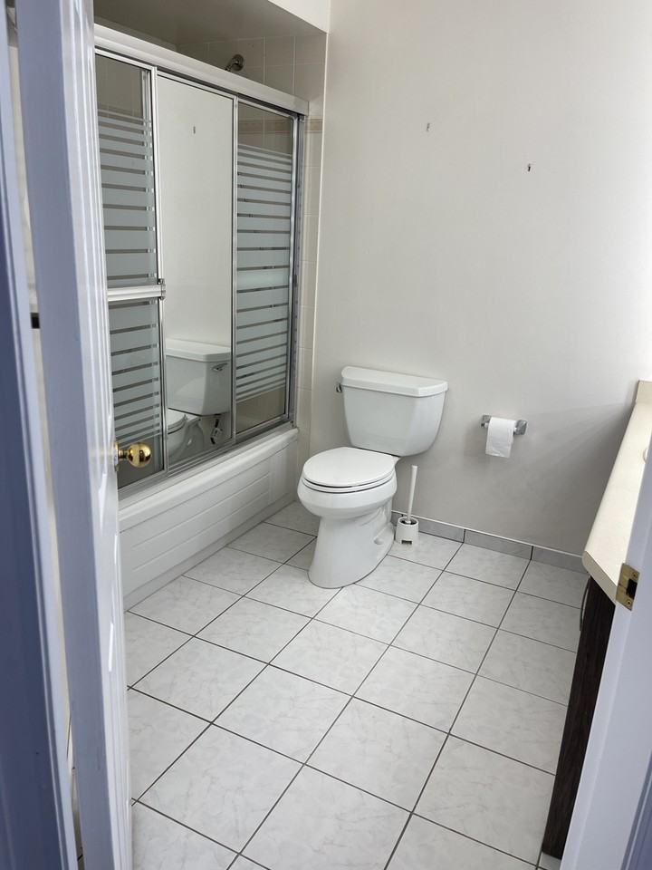 7480 Gilbert Rd - Photo 4 of 10