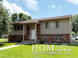 featured image of 1701 Pleasant View Dr #4