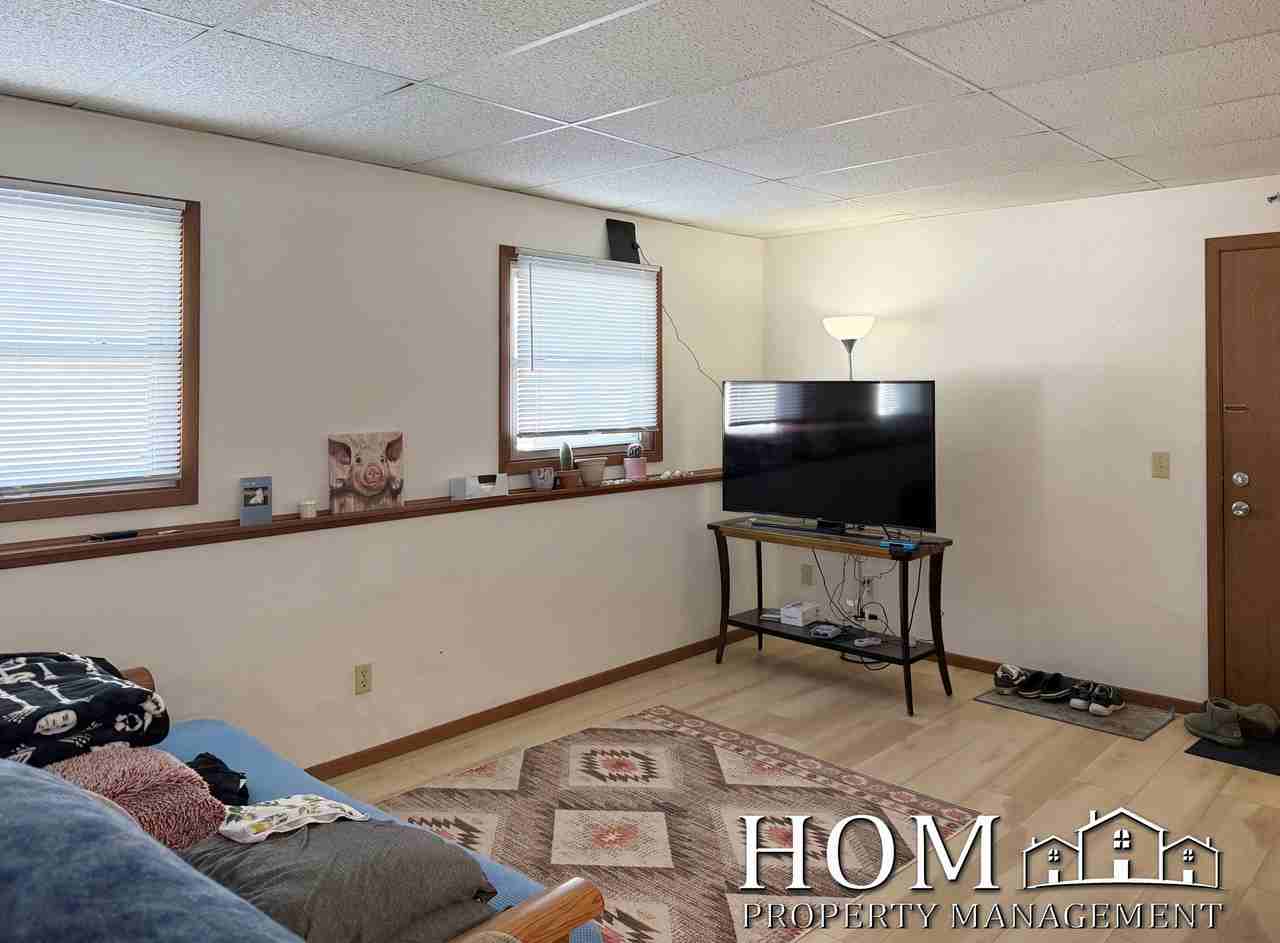 1701 Pleasant View Dr #4 - Photo 4 of 14