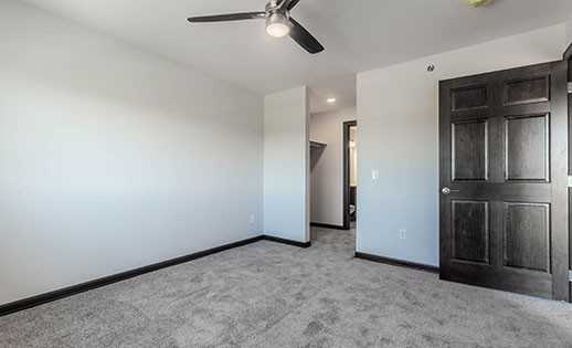 1330 E Minnesota St #303 - Photo 3 of 9