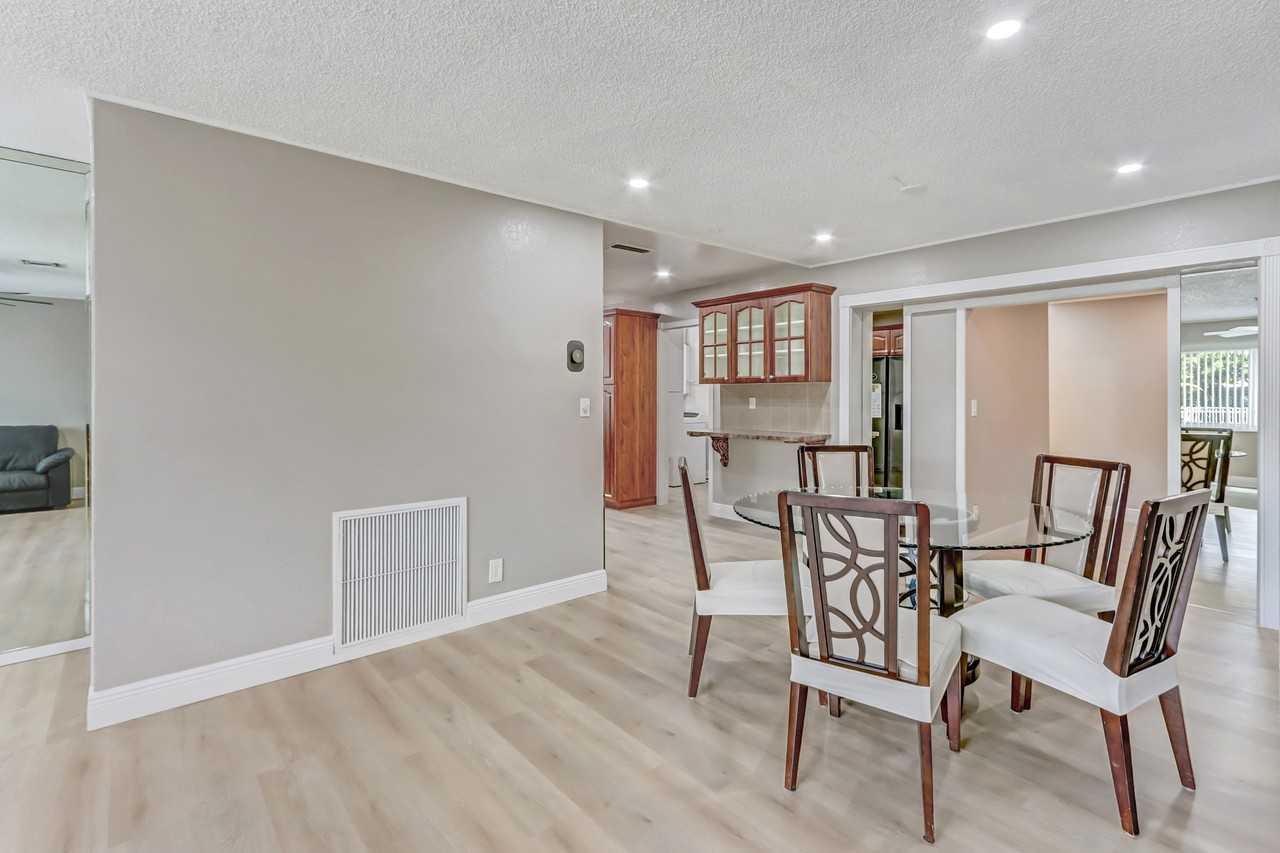 4900 Nw 15th St #NA - Photo 3 of 13