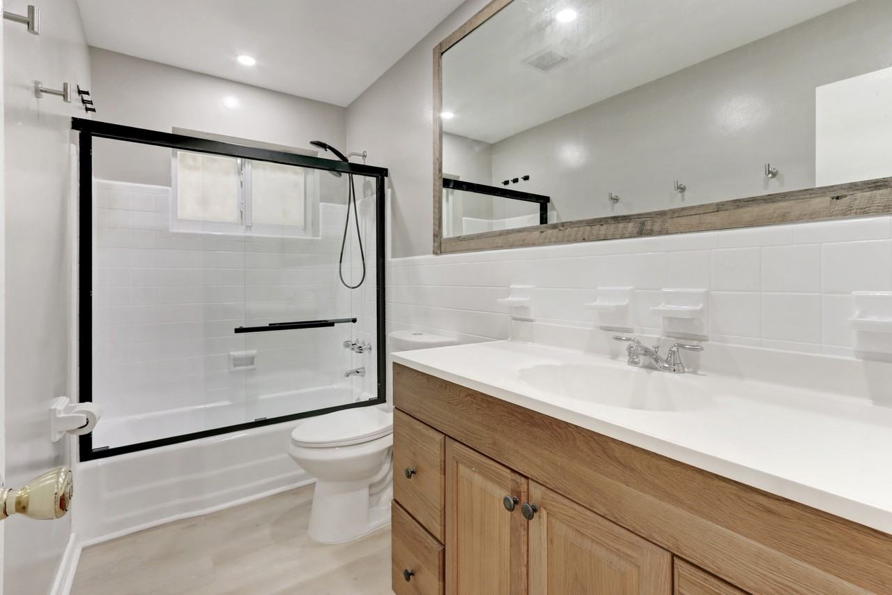 4900 Nw 15th St #NA - Photo 4 of 13