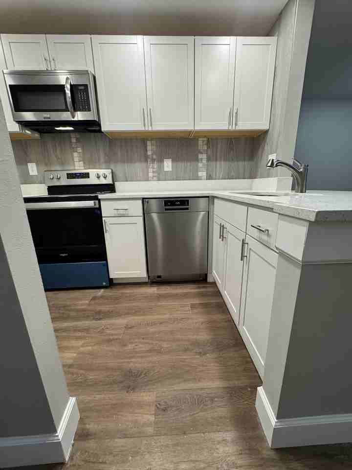 592 Orange Dr #142 - Photo 3 of 18