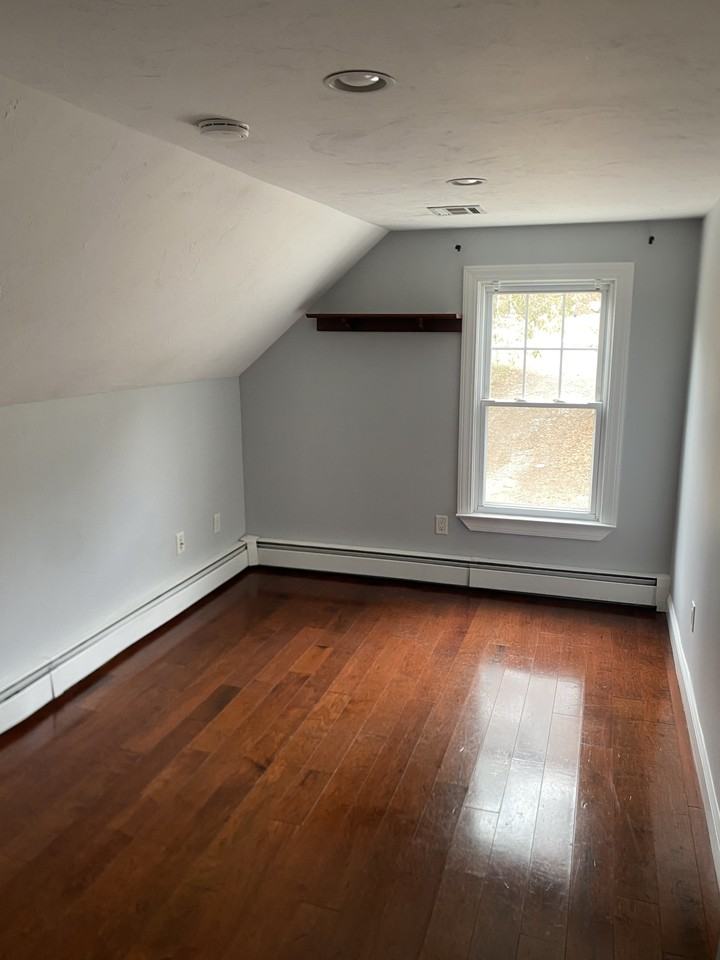 8 Glen Ave #NA - Photo 6 of 29