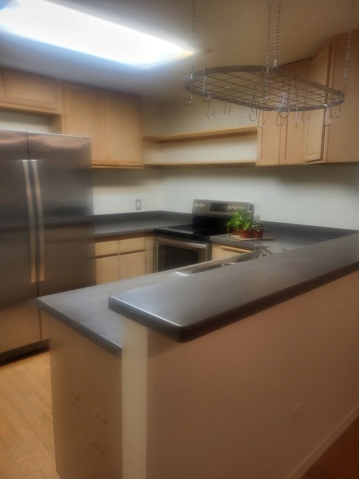 4115 Poplar St #6 - Photo 4 of 16