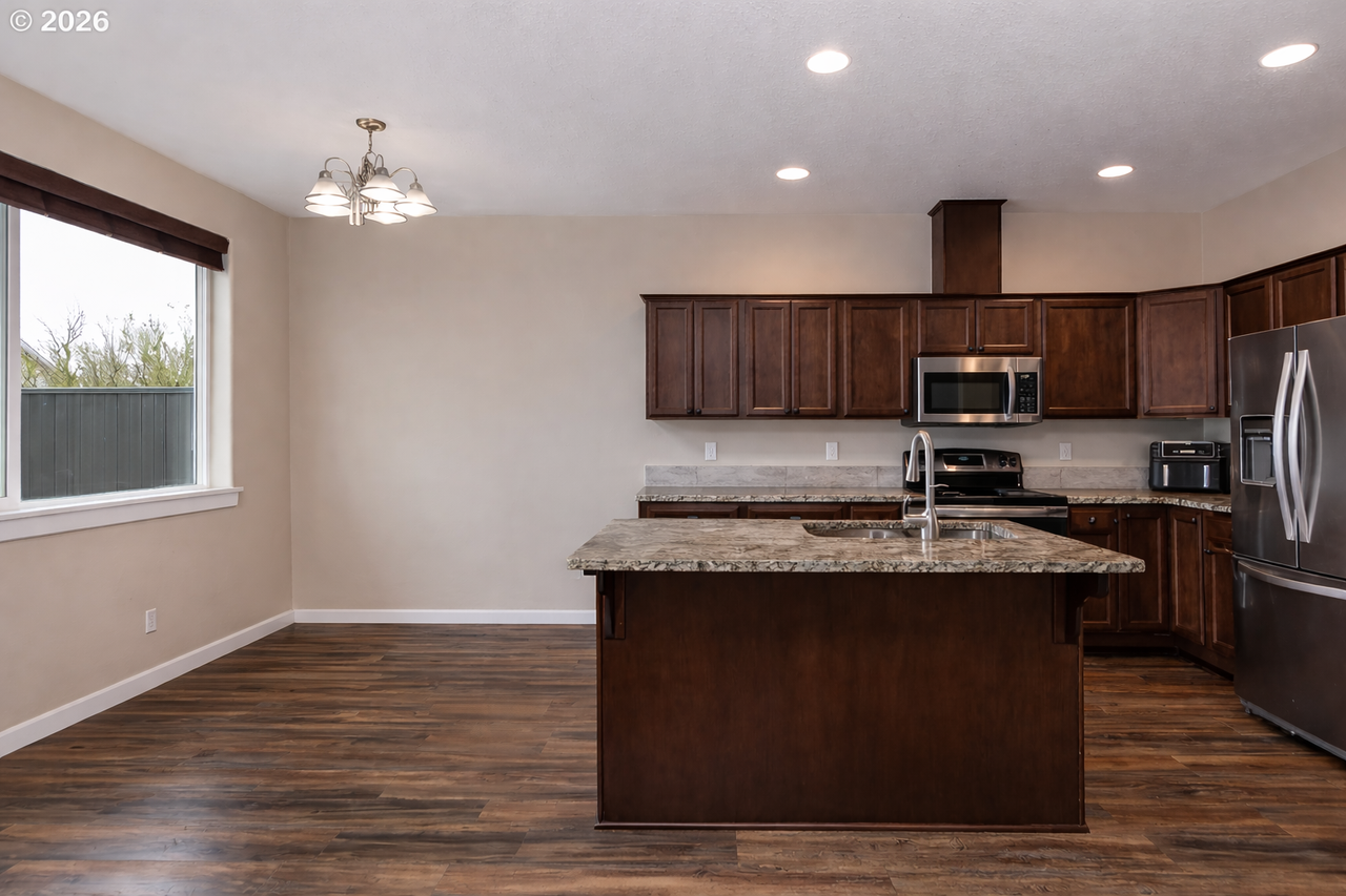 193 S 2nd St #193 - Photo 4 of 12