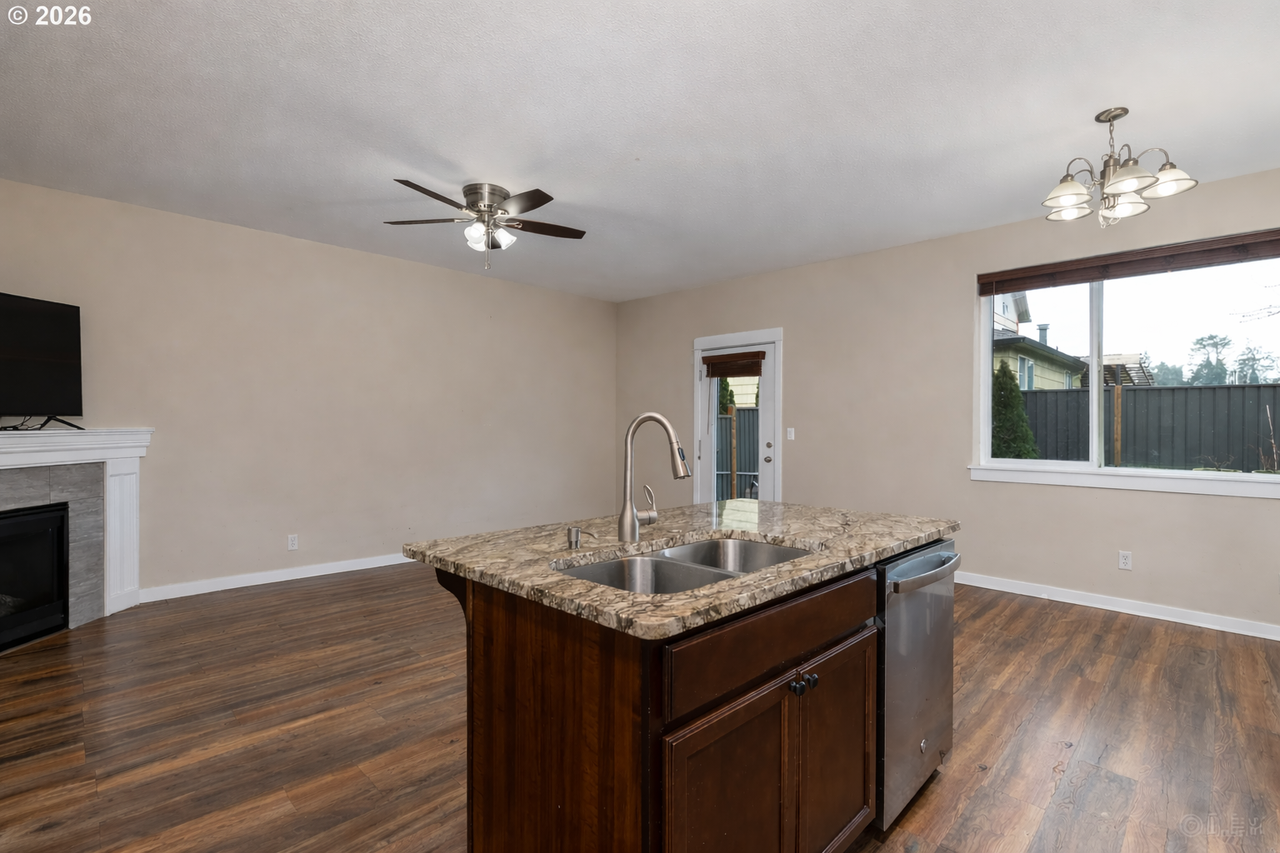 193 S 2nd St #193 - Photo 6 of 12