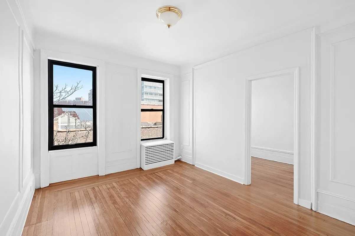 509 W 122nd St #28 - Photo 2 of 9