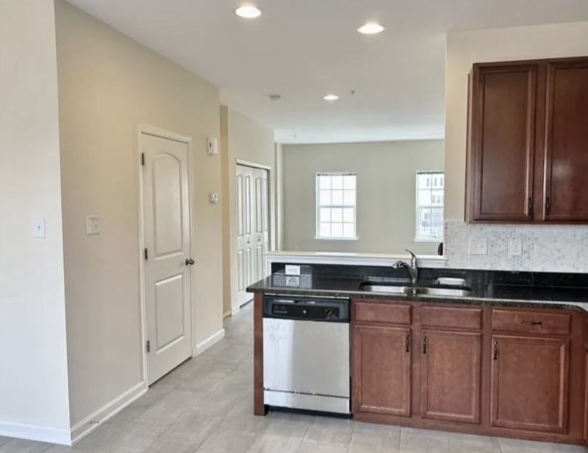 145 Mercer Ct #NA - Photo 3 of 20